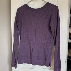Lululemon Purple Relaxed Sweatshirt with Full-Length Sleeves